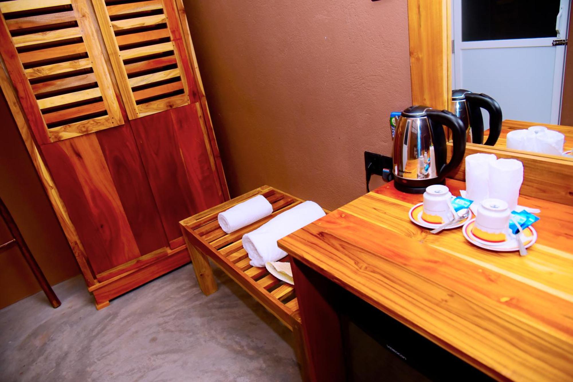 Coco Village Hotel 칠라우 외부 사진
